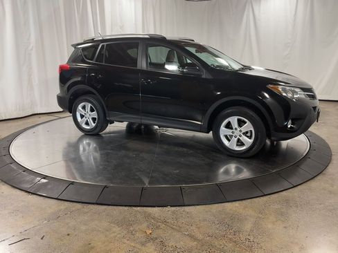 Used 2014 Toyota RAV4 XLE image 3