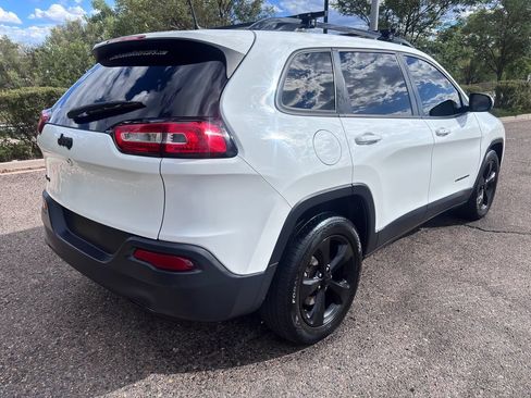 Used 2016 Jeep Cherokee High Altitude AWD/4WD image 9
