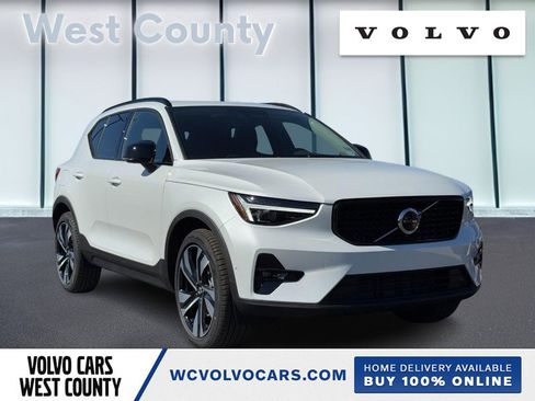 New 2026 Volvo XC40 B5 Ultra w/ Climate Package image 1