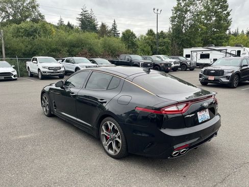 Used 2018 Kia Stinger GT2 AWD/4WD image 37