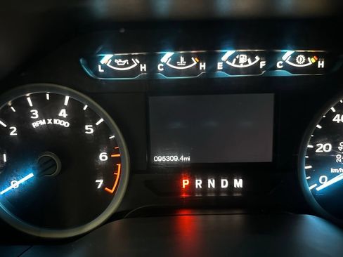 Used 2018 Ford F150 XLT w/ Equipment Group 302A Luxury AWD/4WD image 44