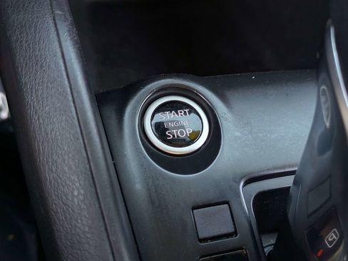 Used 2024 Nissan Kicks S image 26