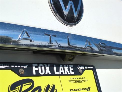 Used 2021 Volkswagen Atlas SE w/ Panoramic Sunroof Package image 32