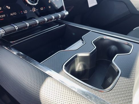 New 2026 GMC Sierra EV Elevation image 18