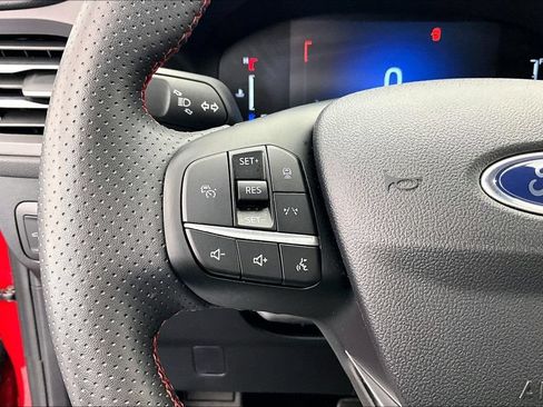 Used 2024 Ford Escape ST-Line w/ Tech Pack #1 AWD/4WD image 18