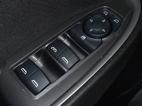 Used 2024 Chevrolet Malibu LT image 27