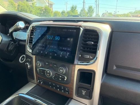 Used 2016 RAM 3500 Laramie AWD/4WD image 10