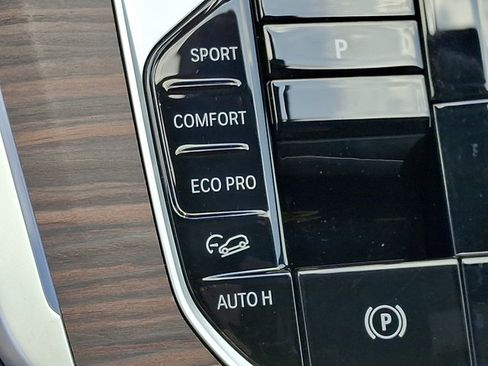Used 2026 BMW X5 xDrive40i w/ Premium Package AWD/4WD image 28