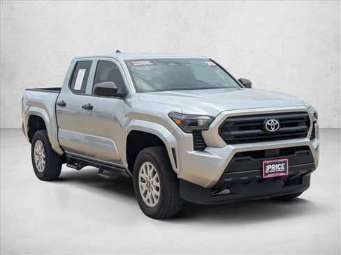 Used 2025 Toyota Tacoma SR RWD image 3