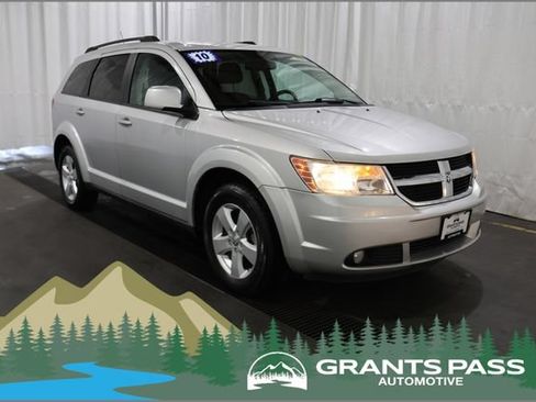Used 2010 Dodge Journey SXT w/ Flexible Seating Group FWD image 1