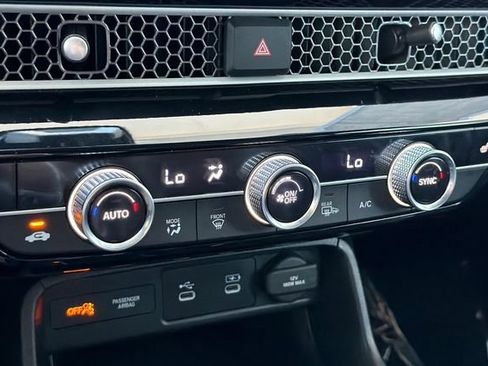 Certified 2025 Honda Civic Sport image 23