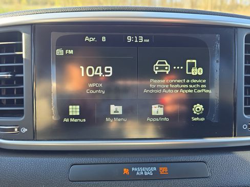 Used 2020 Kia Sportage LX image 20