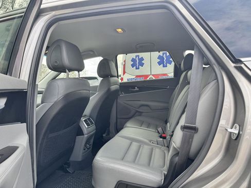 Used 2016 Kia Sorento EX w/ EX Premium Package image 15