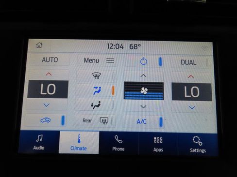 Used 2019 Ford Fusion SEL image 28