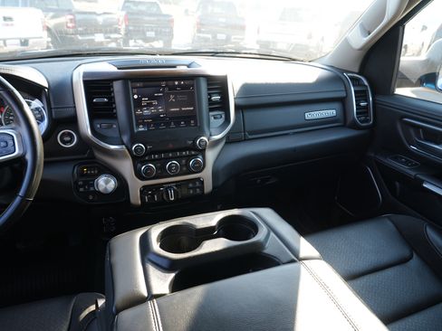 Used 2022 RAM 1500 Laramie AWD/4WD image 21