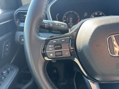 Used 2025 Honda Pilot Touring image 20