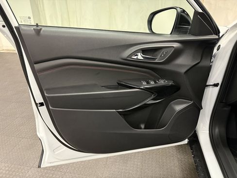 New 2026 Chevrolet Trax RS w/ Sunroof Package image 25