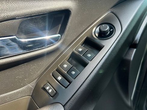 Used 2015 Chevrolet Trax LS image 27