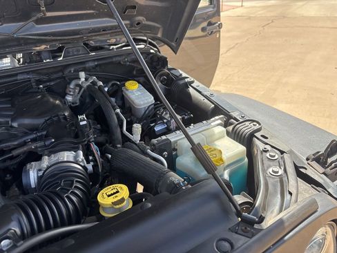 Used 2017 Jeep Wrangler Sport image 43