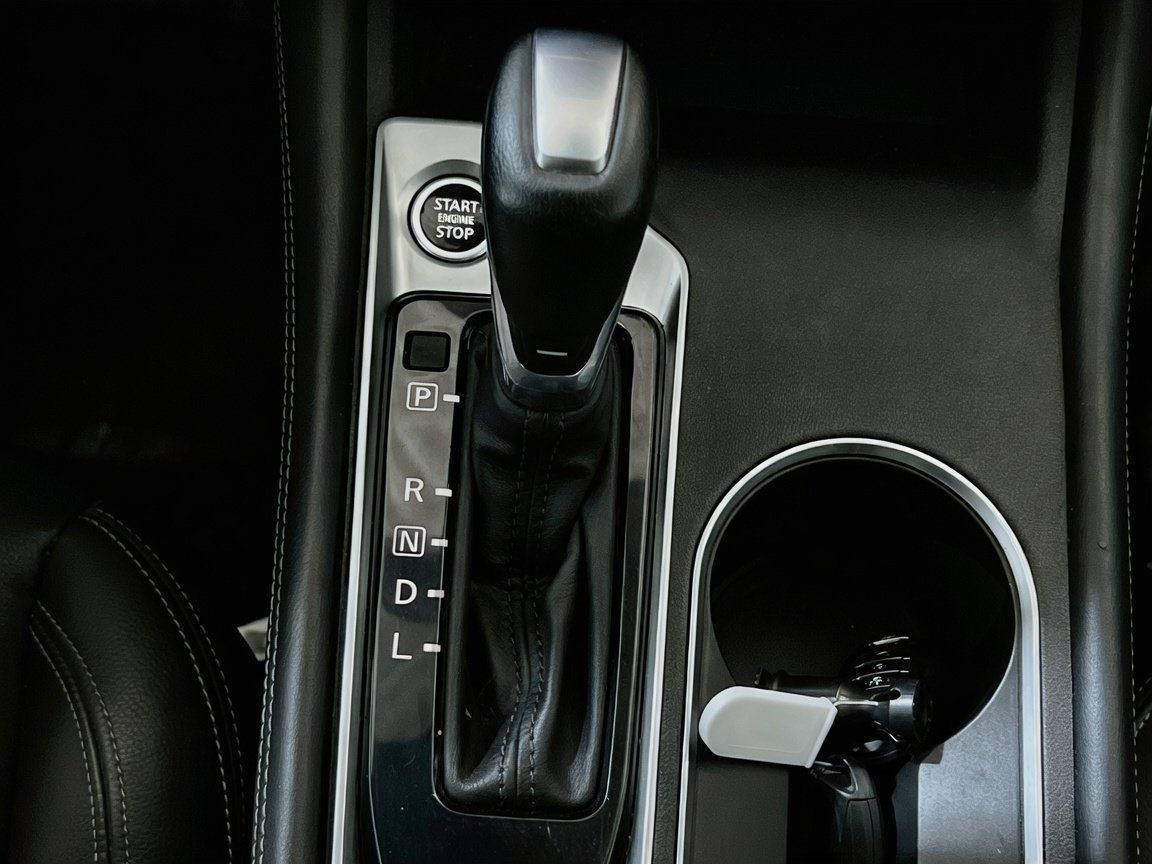 Used 2019 Nissan Altima 2.5 Platinum FWD image 12