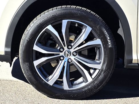 Used 2018 Lexus RX 350L w/ Premium Package image 9