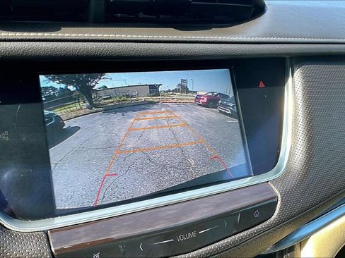 Used 2017 Cadillac XT5 FWD image 14