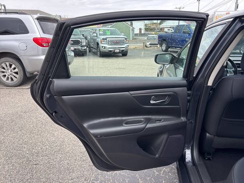 Used 2017 Nissan Altima 2.5 S w/ Power Driver Seat Package FWD image 28