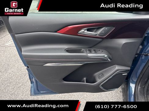 Used 2025 Chevrolet Traverse Z71 w/ Enhanced Driving Package AWD/4WD image 12