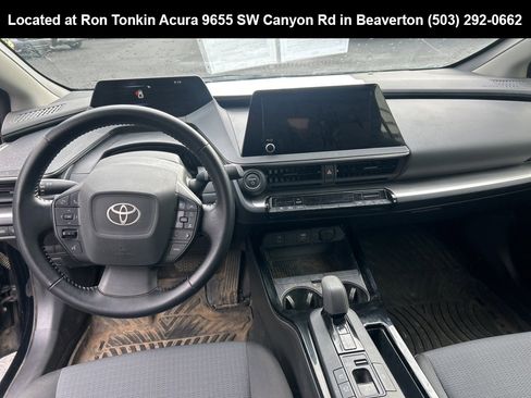 Used 2024 Toyota Prius LE image 11