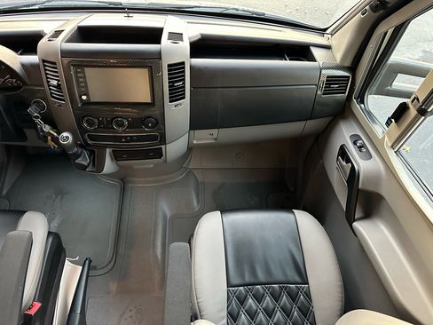Used 2016 Mercedes-Benz Sprinter 3500 image 19