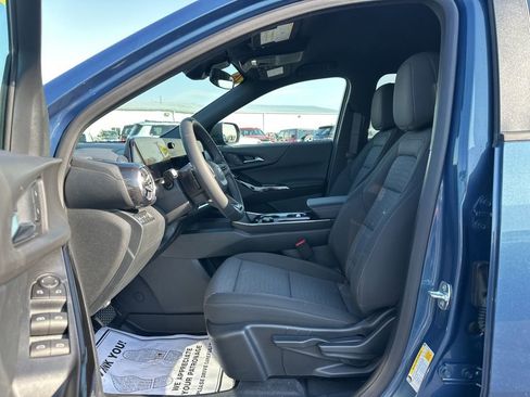 New 2026 Chevrolet Equinox LT w/ LPO, Floor Liner Package image 8