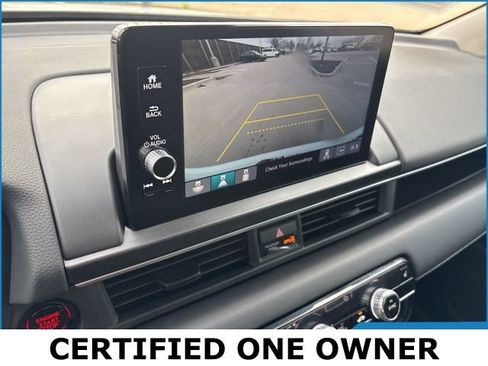 Used 2025 Honda Pilot EX-L image 11