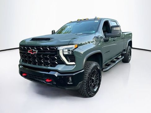 Used 2026 Chevrolet Silverado 2500 ZR2 w/ LPO, Dark Essentials Package AWD/4WD image 3