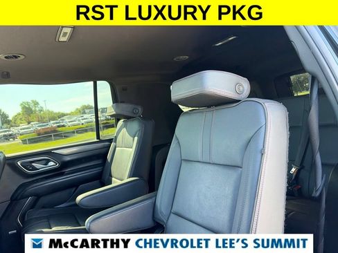 Used 2022 Chevrolet Suburban RST w/ Luxury Package AWD/4WD image 44