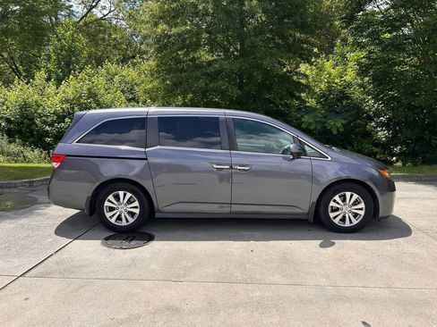 Used 2016 Honda Odyssey SE image 10