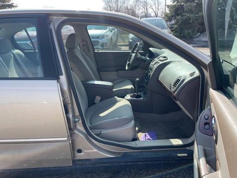 Used 2007 Chevrolet Malibu LS image 29