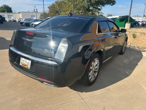 Used 2015 Chrysler 300 Limited AWD/4WD image 3