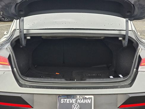 Used 2024 Hyundai Elantra SEL w/ Convenience Package image 16