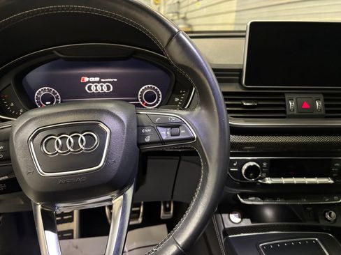 Used 2018 Audi SQ5 Premium Plus w/ Navigation Package image 15