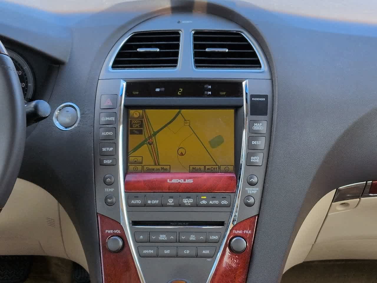 Used 2010 Lexus ES 350 w/ Preferred Accessory Package FWD image 17