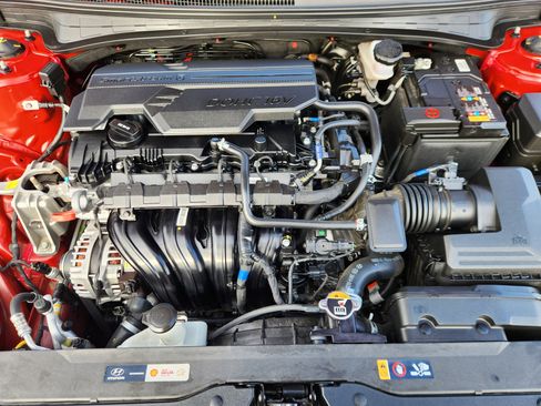 Certified 2023 Hyundai Elantra SEL image 17