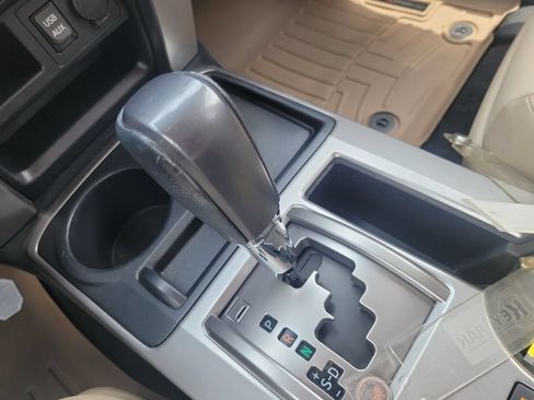 Used 2017 Toyota 4Runner SR5 Premium RWD image 30