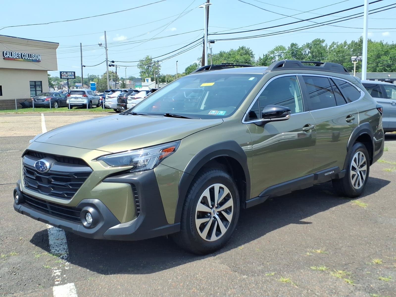 Used 2023 Subaru Outback Premium AWD/4WD image 8