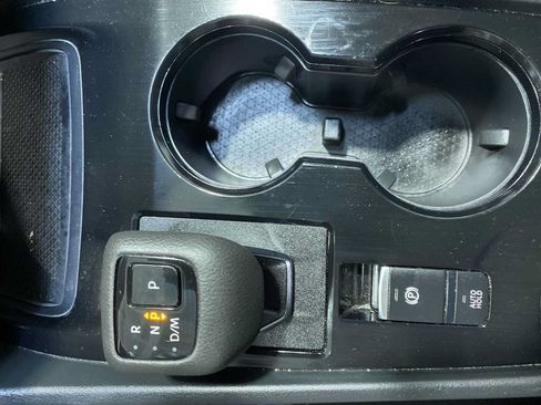 Used 2023 Nissan Rogue SV FWD image 17