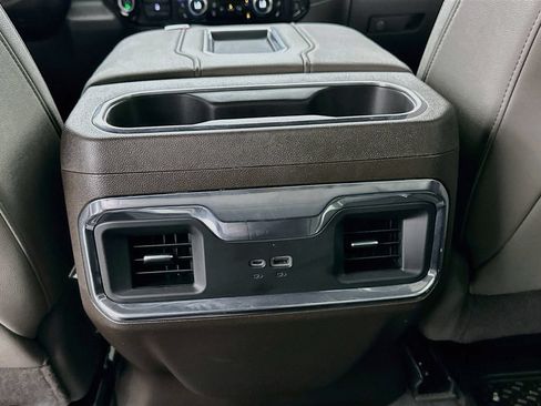 Used 2022 GMC Sierra 1500 SLT w/ SLT Premium Package AWD/4WD image 26