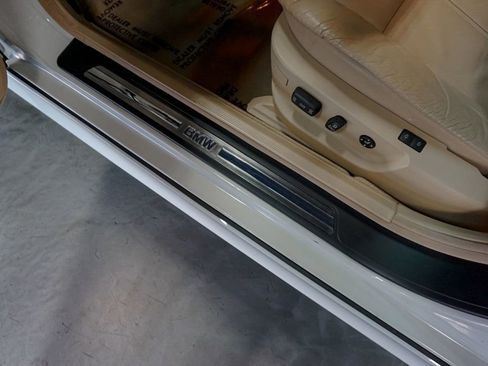 Used 1999 BMW 740iL image 69