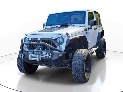 Used 2015 Jeep Wrangler Sport AWD/4WD image 3