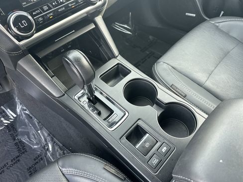 Used 2018 Subaru Outback 2.5i Limited image 26