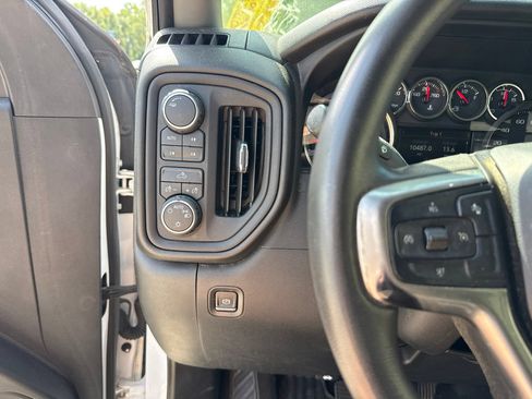 Used 2021 Chevrolet Silverado 1500 Custom Trail Boss w/ Safety Confidence Package AWD/4WD image 23