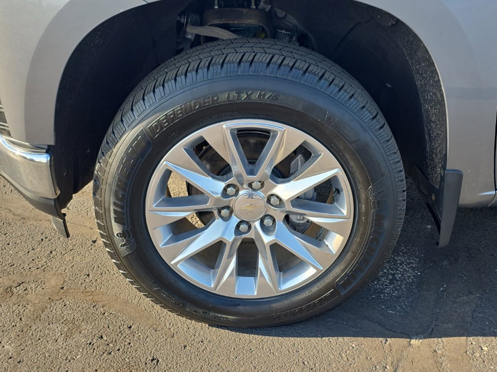 Used 2019 Chevrolet Silverado 1500 LTZ AWD/4WD image 16